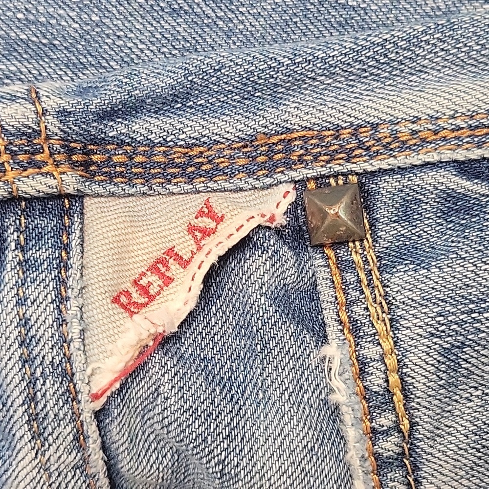 Replay Light Blue Relaxed Jeans - Picture 4 of 7